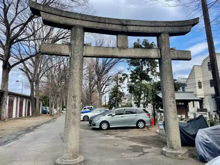 平塚神社の{uncategorized: "未分類", other: "その他", undefined: "問題あり", building: "その他建物", grave: "お墓", sacred_gate: "鳥居", guardian: "狛犬", statue: "像", buddha: "仏像", history: "歴史", nature: "自然", garden: "庭園", animal: "動物", pagoda: "塔", temizu: "手水舎", mountain_gate: "山門・神門", sanctuary: "本殿・本堂", subordinate: "末社・摂社", art: "芸術", scenery: "景色", jizo: "地蔵", ema: "絵馬", goshuin: "御朱印", omikuji: "おみくじ", items: "授与品その他", amulet: "お守り", goshuincho: "御朱印帳", eats: "食事", festival: "お祭り", votive_dance: "神楽", shichigosan: "七五三参", wedding: "結婚式", experience: "体験その他", initially: "初詣", around: "周辺", anti_infection: "感染症対策"}
