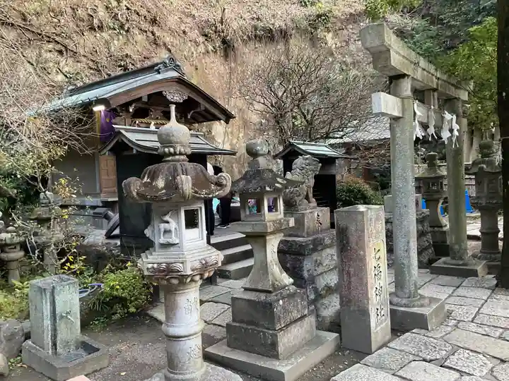 銭洗弁財天宇賀福神社(神奈川県)