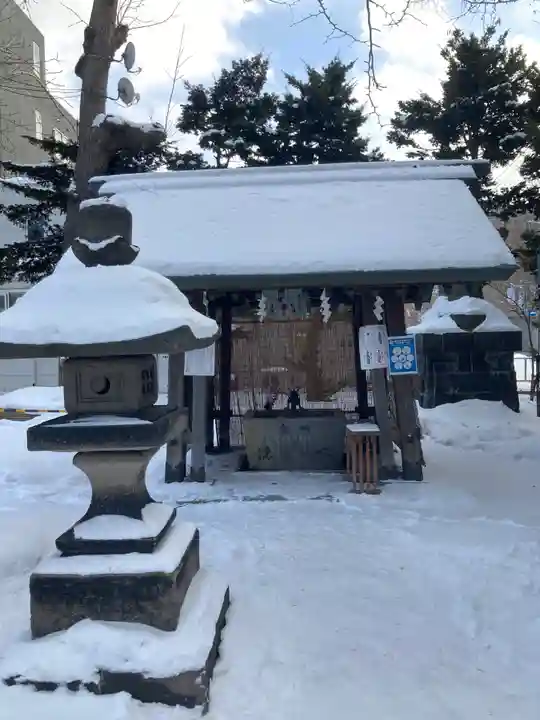 札幌諏訪神社の手水舎