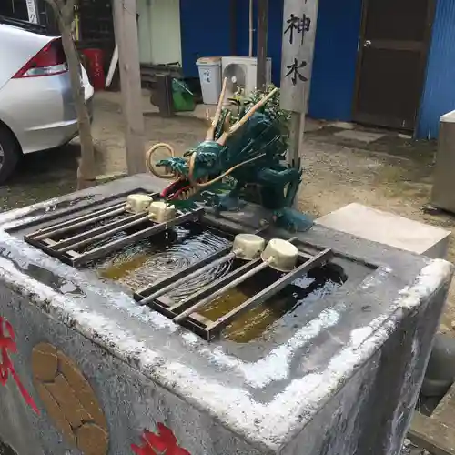五井若宮八幡神社の手水舎
