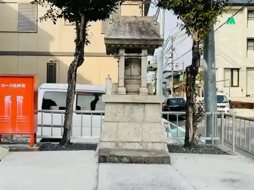 祠(坂町)の{uncategorized: "未分類", other: "その他", undefined: "問題あり", building: "その他建物", grave: "お墓", sacred_gate: "鳥居", guardian: "狛犬", statue: "像", buddha: "仏像", history: "歴史", nature: "自然", garden: "庭園", animal: "動物", pagoda: "塔", temizu: "手水舎", mountain_gate: "山門・神門", sanctuary: "本殿・本堂", subordinate: "末社・摂社", art: "芸術", scenery: "景色", jizo: "地蔵", ema: "絵馬", goshuin: "御朱印", omikuji: "おみくじ", items: "授与品その他", amulet: "お守り", goshuincho: "御朱印帳", eats: "食事", festival: "お祭り", votive_dance: "神楽", shichigosan: "七五三参", wedding: "結婚式", experience: "体験その他", initially: "初詣", around: "周辺", anti_infection: "感染症対策"}