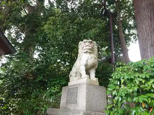 比々多神社の狛犬