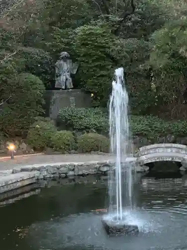 寒川神社の{uncategorized: "未分類", other: "その他", undefined: "問題あり", building: "その他建物", grave: "お墓", sacred_gate: "鳥居", guardian: "狛犬", statue: "像", buddha: "仏像", history: "歴史", nature: "自然", garden: "庭園", animal: "動物", pagoda: "塔", temizu: "手水舎", mountain_gate: "山門・神門", sanctuary: "本殿・本堂", subordinate: "末社・摂社", art: "芸術", scenery: "景色", jizo: "地蔵", ema: "絵馬", goshuin: "御朱印", omikuji: "おみくじ", items: "授与品その他", amulet: "お守り", goshuincho: "御朱印帳", eats: "食事", festival: "お祭り", votive_dance: "神楽", shichigosan: "七五三参", wedding: "結婚式", experience: "体験その他", initially: "初詣", around: "周辺", anti_infection: "感染症対策"}