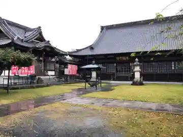 福王寺の本殿・本堂