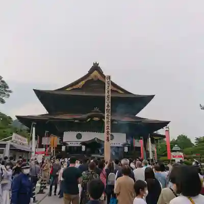 善光寺の本殿・本堂