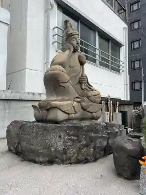 龍泉寺の{uncategorized: "未分類", other: "その他", undefined: "問題あり", building: "その他建物", grave: "お墓", sacred_gate: "鳥居", guardian: "狛犬", statue: "像", buddha: "仏像", history: "歴史", nature: "自然", garden: "庭園", animal: "動物", pagoda: "塔", temizu: "手水舎", mountain_gate: "山門・神門", sanctuary: "本殿・本堂", subordinate: "末社・摂社", art: "芸術", scenery: "景色", jizo: "地蔵", ema: "絵馬", goshuin: "御朱印", omikuji: "おみくじ", items: "授与品その他", amulet: "お守り", goshuincho: "御朱印帳", eats: "食事", festival: "お祭り", votive_dance: "神楽", shichigosan: "七五三参", wedding: "結婚式", experience: "体験その他", initially: "初詣", around: "周辺", anti_infection: "感染症対策"}