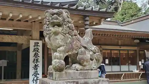 猿田神社の狛犬