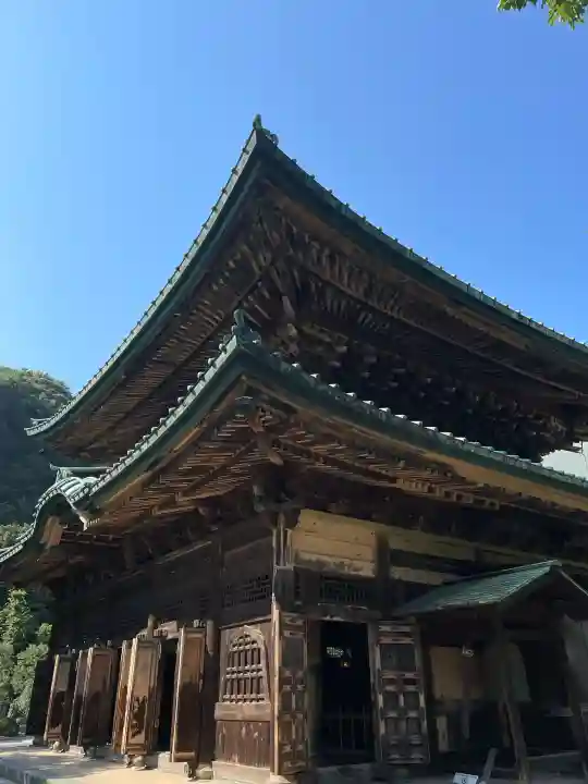 建長寺の{uncategorized: "未分類", other: "その他", undefined: "問題あり", building: "その他建物", grave: "お墓", sacred_gate: "鳥居", guardian: "狛犬", statue: "像", buddha: "仏像", history: "歴史", nature: "自然", garden: "庭園", animal: "動物", pagoda: "塔", temizu: "手水舎", mountain_gate: "山門・神門", sanctuary: "本殿・本堂", subordinate: "末社・摂社", art: "芸術", scenery: "景色", jizo: "地蔵", ema: "絵馬", goshuin: "御朱印", omikuji: "おみくじ", items: "授与品その他", amulet: "お守り", goshuincho: "御朱印帳", eats: "食事", festival: "お祭り", votive_dance: "神楽", shichigosan: "七五三参", wedding: "結婚式", experience: "体験その他", initially: "初詣", around: "周辺", anti_infection: "感染症対策"}