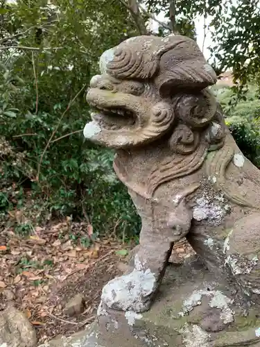 月夜見神社の狛犬