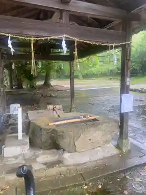 城井八幡社の手水舎