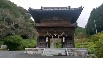 普門院の山門・神門
