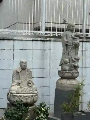 六通寺の{uncategorized: "未分類", other: "その他", undefined: "問題あり", building: "その他建物", grave: "お墓", sacred_gate: "鳥居", guardian: "狛犬", statue: "像", buddha: "仏像", history: "歴史", nature: "自然", garden: "庭園", animal: "動物", pagoda: "塔", temizu: "手水舎", mountain_gate: "山門・神門", sanctuary: "本殿・本堂", subordinate: "末社・摂社", art: "芸術", scenery: "景色", jizo: "地蔵", ema: "絵馬", goshuin: "御朱印", omikuji: "おみくじ", items: "授与品その他", amulet: "お守り", goshuincho: "御朱印帳", eats: "食事", festival: "お祭り", votive_dance: "神楽", shichigosan: "七五三参", wedding: "結婚式", experience: "体験その他", initially: "初詣", around: "周辺", anti_infection: "感染症対策"}
