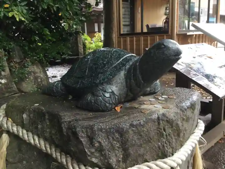 酒列磯前神社の像