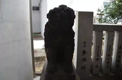 築土神社の狛犬