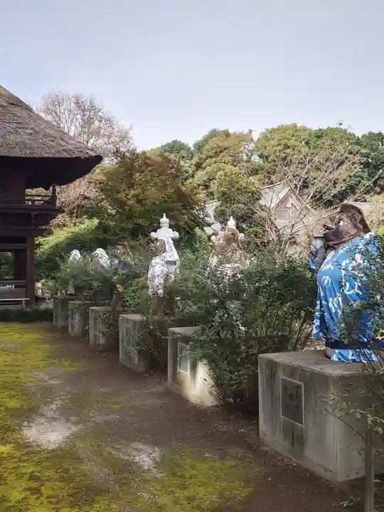 茂林寺の像
