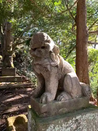 高宕観音堂の狛犬