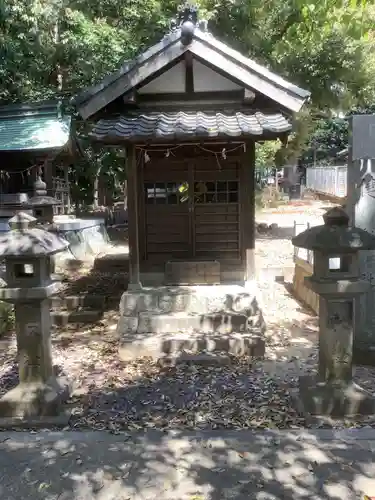 上地八幡宮の末社・摂社