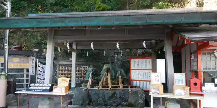 二見興玉神社の手水舎