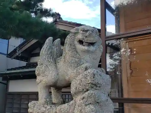 桂神社の狛犬