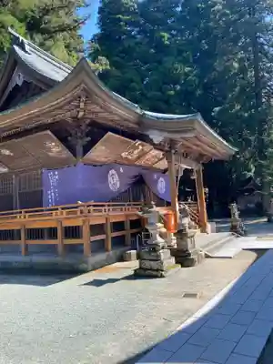 小国両神社の本殿・本堂