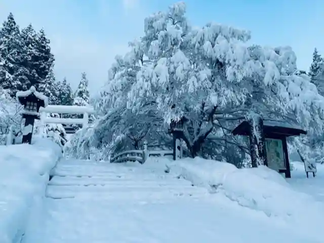 土津神社|こどもと出世の神さまの景色