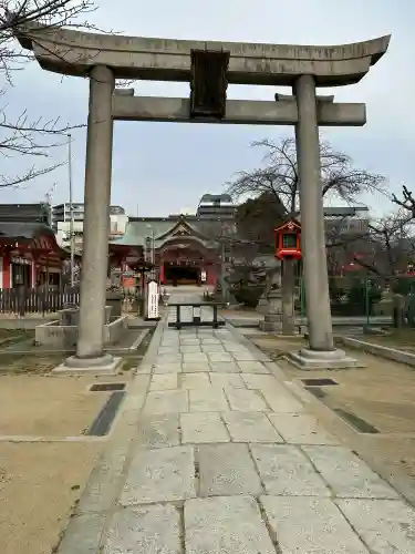 土佐稲荷神社の{uncategorized: "未分類", other: "その他", undefined: "問題あり", building: "その他建物", grave: "お墓", sacred_gate: "鳥居", guardian: "狛犬", statue: "像", buddha: "仏像", history: "歴史", nature: "自然", garden: "庭園", animal: "動物", pagoda: "塔", temizu: "手水舎", mountain_gate: "山門・神門", sanctuary: "本殿・本堂", subordinate: "末社・摂社", art: "芸術", scenery: "景色", jizo: "地蔵", ema: "絵馬", goshuin: "御朱印", omikuji: "おみくじ", items: "授与品その他", amulet: "お守り", goshuincho: "御朱印帳", eats: "食事", festival: "お祭り", votive_dance: "神楽", shichigosan: "七五三参", wedding: "結婚式", experience: "体験その他", initially: "初詣", around: "周辺", anti_infection: "感染症対策"}