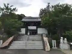 善住禅寺の山門