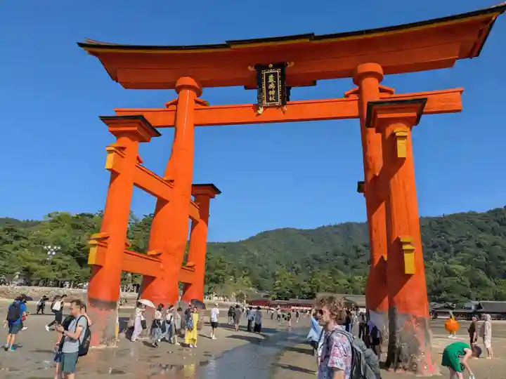 厳島神社(広島県)