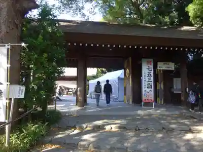 阿佐ヶ谷神明宮の山門・神門