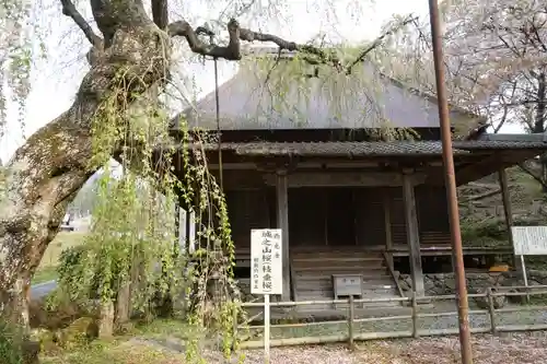 西光寺の本殿