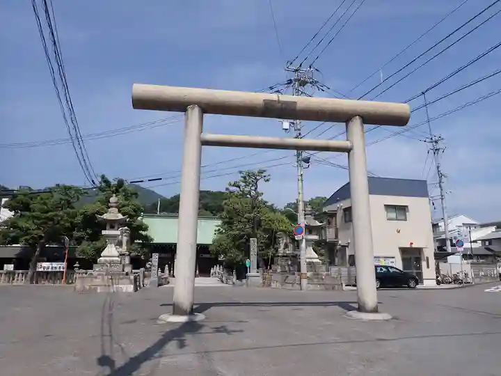 石清尾八幡宮の鳥居