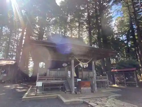 坪沼八幡神社の本殿