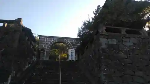 清水寺の山門・神門