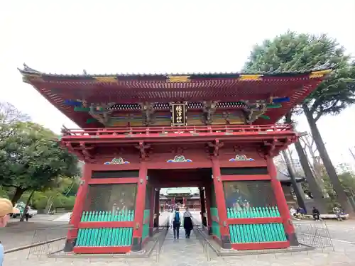 根津神社の山門・神門