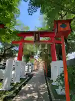 塚越稲荷神社の鳥居