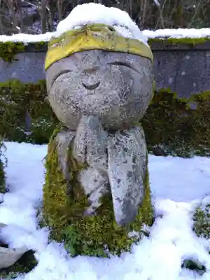 御誕生寺（猫寺）の地蔵