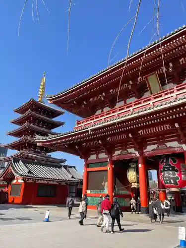 浅草寺の山門