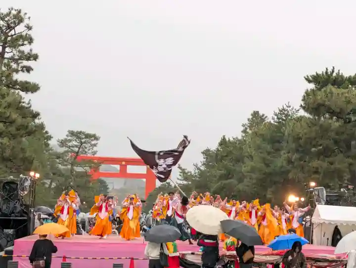 平安神宮の{uncategorized: "未分類", other: "その他", undefined: "問題あり", building: "その他建物", grave: "お墓", sacred_gate: "鳥居", guardian: "狛犬", statue: "像", buddha: "仏像", history: "歴史", nature: "自然", garden: "庭園", animal: "動物", pagoda: "塔", temizu: "手水舎", mountain_gate: "山門・神門", sanctuary: "本殿・本堂", subordinate: "末社・摂社", art: "芸術", scenery: "景色", jizo: "地蔵", ema: "絵馬", goshuin: "御朱印", omikuji: "おみくじ", items: "授与品その他", amulet: "お守り", goshuincho: "御朱印帳", eats: "食事", festival: "お祭り", votive_dance: "神楽", shichigosan: "七五三参", wedding: "結婚式", experience: "体験その他", initially: "初詣", around: "周辺", anti_infection: "感染症対策"}