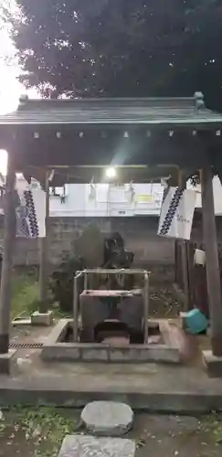 柳原稲荷神社の手水舎