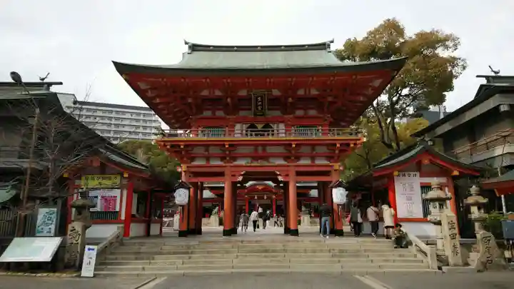 生田神社の山門・神門