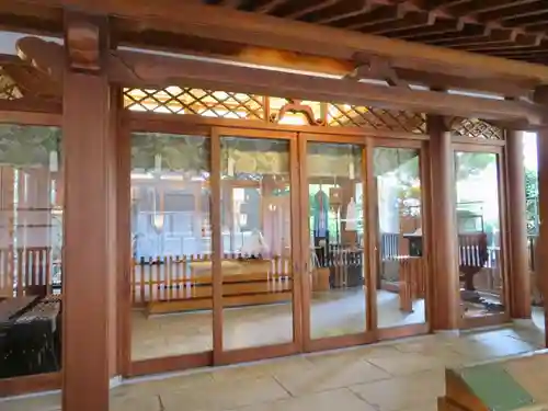 雉子神社の本殿・本堂