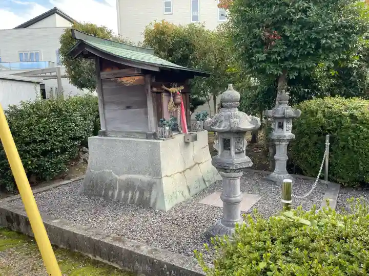 鞭崎神社 よし池・鳩が森町分社(滋賀県)