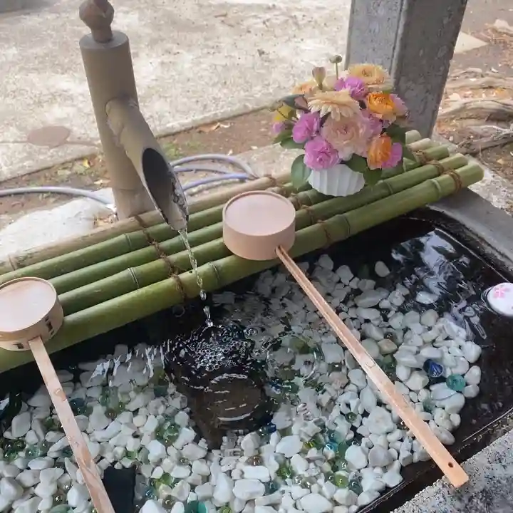 平出雷電神社の手水舎