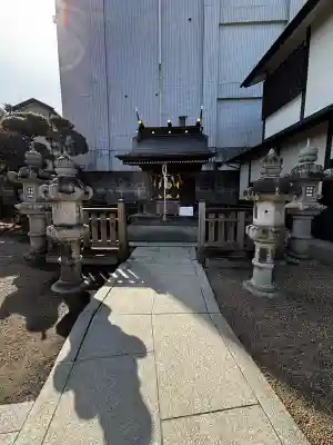 御釜神社の{uncategorized: "未分類", other: "その他", undefined: "問題あり", building: "その他建物", grave: "お墓", sacred_gate: "鳥居", guardian: "狛犬", statue: "像", buddha: "仏像", history: "歴史", nature: "自然", garden: "庭園", animal: "動物", pagoda: "塔", temizu: "手水舎", mountain_gate: "山門・神門", sanctuary: "本殿・本堂", subordinate: "末社・摂社", art: "芸術", scenery: "景色", jizo: "地蔵", ema: "絵馬", goshuin: "御朱印", omikuji: "おみくじ", items: "授与品その他", amulet: "お守り", goshuincho: "御朱印帳", eats: "食事", festival: "お祭り", votive_dance: "神楽", shichigosan: "七五三参", wedding: "結婚式", experience: "体験その他", initially: "初詣", around: "周辺", anti_infection: "感染症対策"}