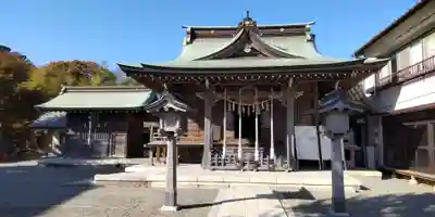 鴨居八幡神社の本殿・本堂