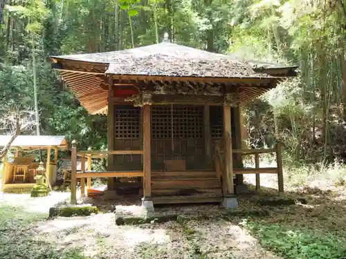 東江神社の本殿・本堂