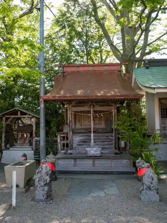 鹿島御児神社の{uncategorized: "未分類", other: "その他", undefined: "問題あり", building: "その他建物", grave: "お墓", sacred_gate: "鳥居", guardian: "狛犬", statue: "像", buddha: "仏像", history: "歴史", nature: "自然", garden: "庭園", animal: "動物", pagoda: "塔", temizu: "手水舎", mountain_gate: "山門・神門", sanctuary: "本殿・本堂", subordinate: "末社・摂社", art: "芸術", scenery: "景色", jizo: "地蔵", ema: "絵馬", goshuin: "御朱印", omikuji: "おみくじ", items: "授与品その他", amulet: "お守り", goshuincho: "御朱印帳", eats: "食事", festival: "お祭り", votive_dance: "神楽", shichigosan: "七五三参", wedding: "結婚式", experience: "体験その他", initially: "初詣", around: "周辺", anti_infection: "感染症対策"}