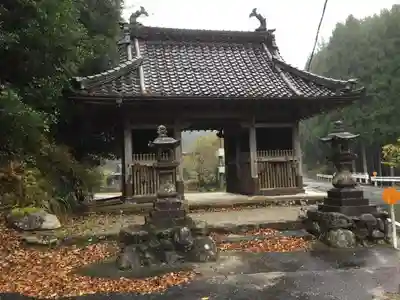 飯福田寺の山門・神門