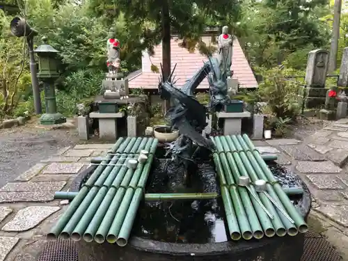 成相寺の手水舎