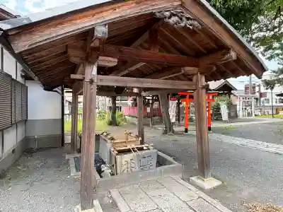 縣神社の手水舎